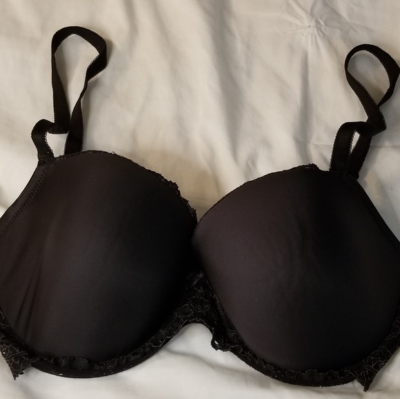 Black Victoria's Secret Bra - Picture 1 of 3